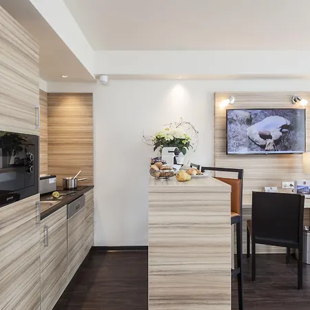 Staycity Aparthotels Heidelberg-3